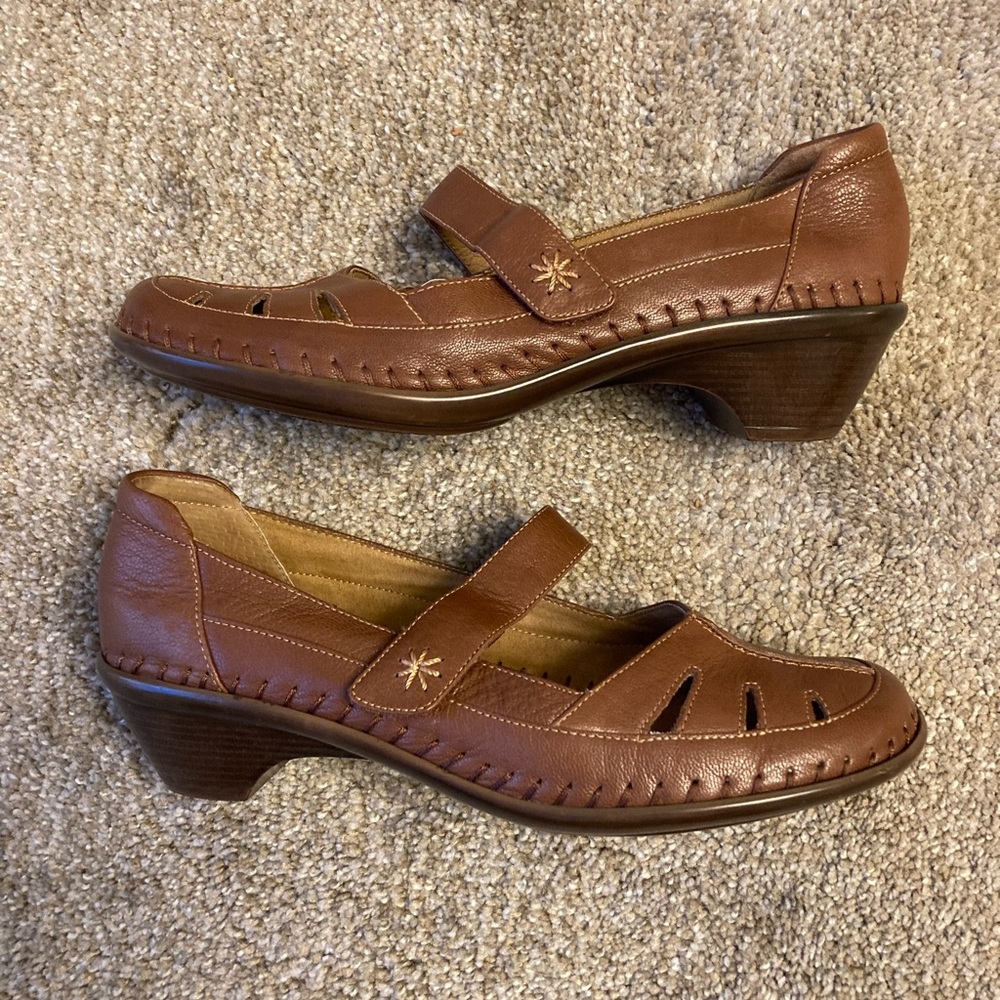 Easy Spirit Eugenia Mary Jane Brown Leather Pumps Block Heel Size 7.5M Comfy